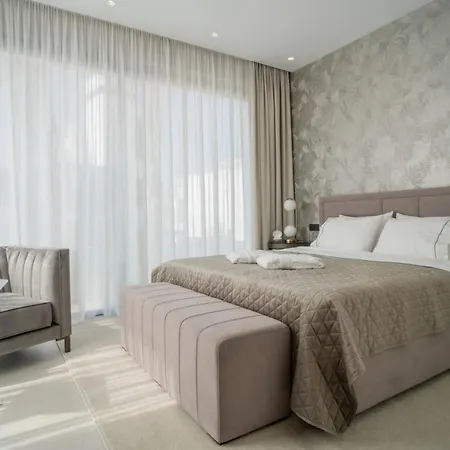 Independientes Modernas Con Piscina Privada * Marbella