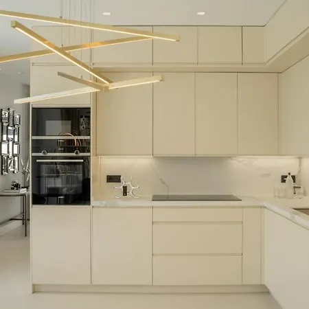 Villa Independientes Modernas Con Piscina Privada