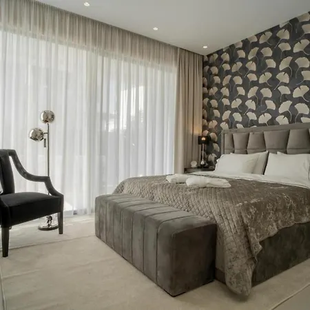 Independientes Modernas Con Piscina Privada Marbella