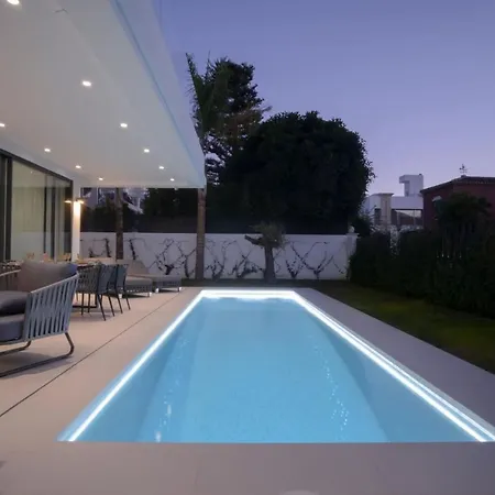 Independientes Modernas Con Piscina Privada Villa Marbella