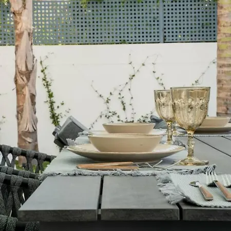 Independientes Modernas Con Piscina Privada *